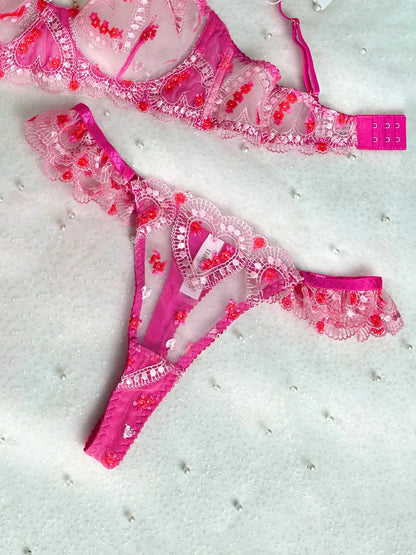 Gabrielle Love Chain Lingerie Set